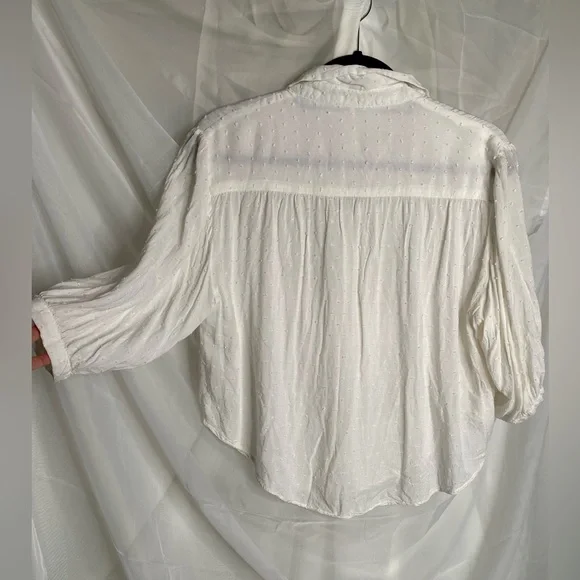 Free People Size XS Swiss Dot Textured White Button Down Front Tie Top - Picture 9 of 9